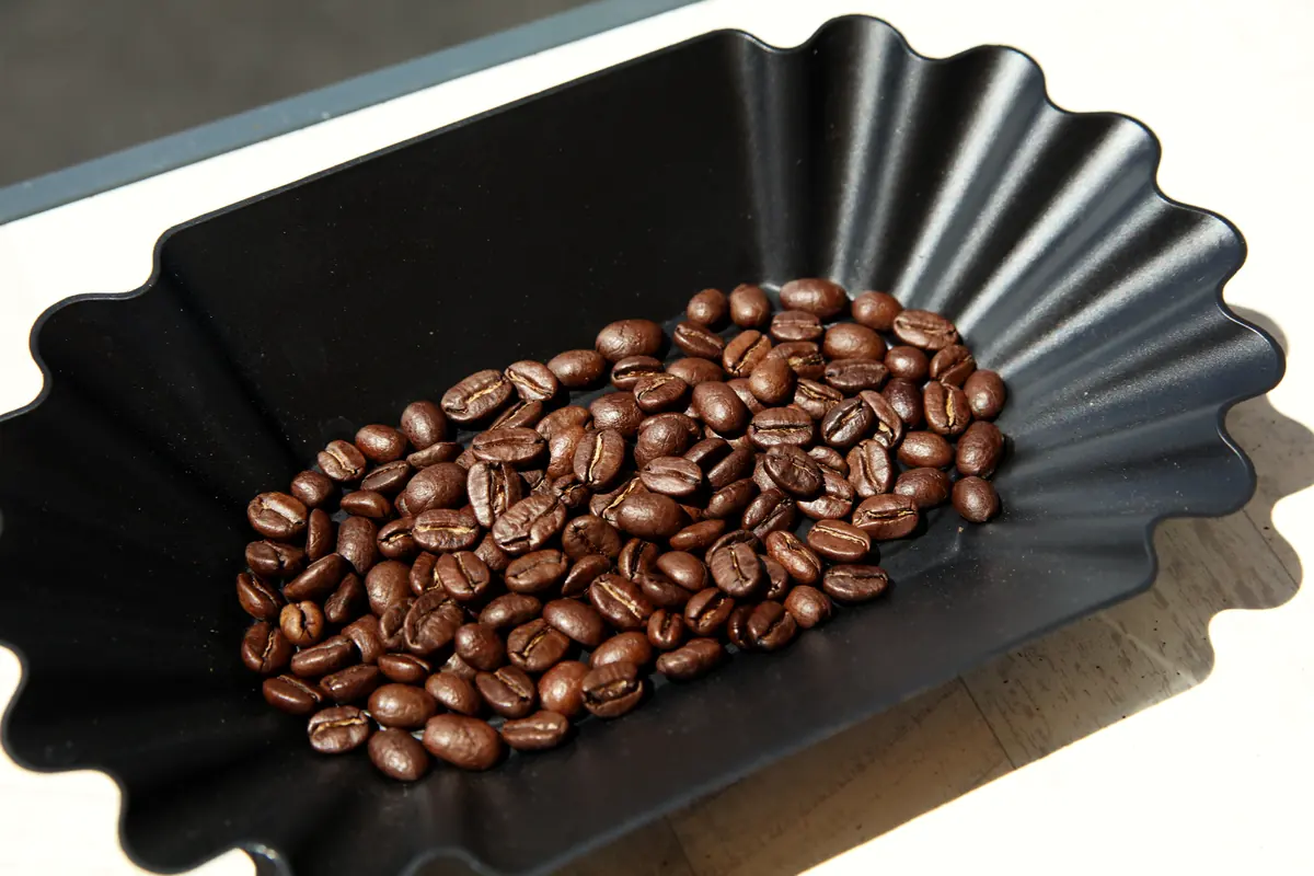 焙煎したコーヒー豆